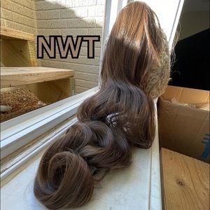 NWT 20” medium brown Ariana long thick clip drawstring ponytail beach waves curl